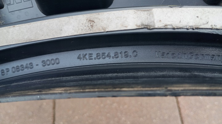 фото №3, Audi e-tron--4ke854819c --планка накладка двері лівий зад