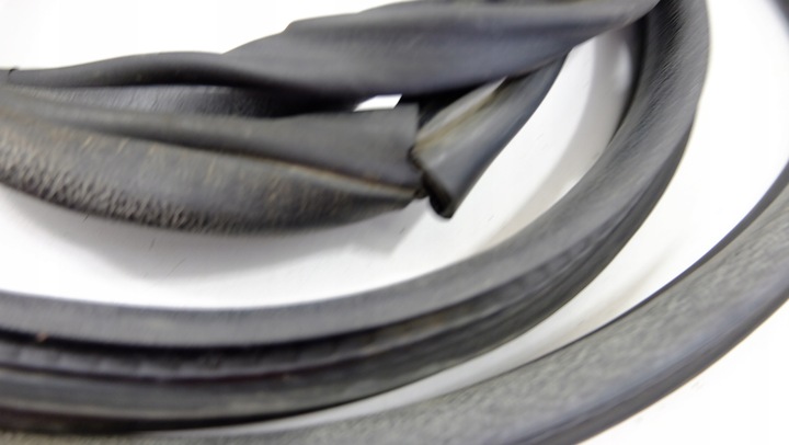 фото №3, Citroen c2 прокладка кузовна двері ліва