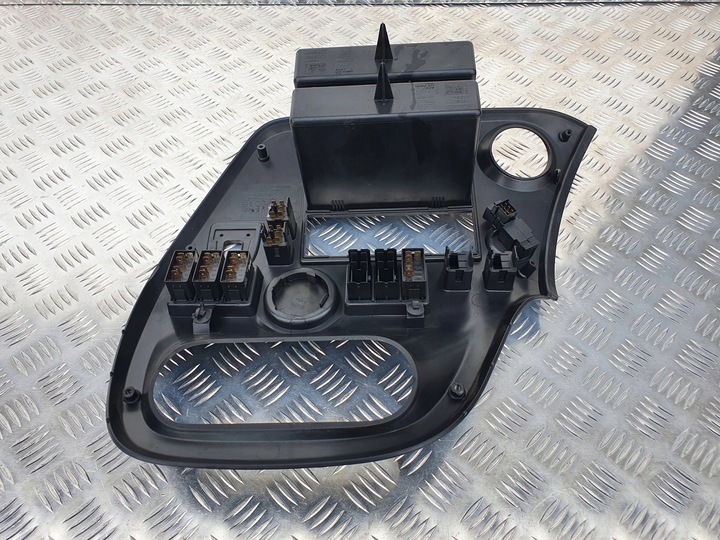 фото №2, Рамка консоль защита корпус радио daf xf 106