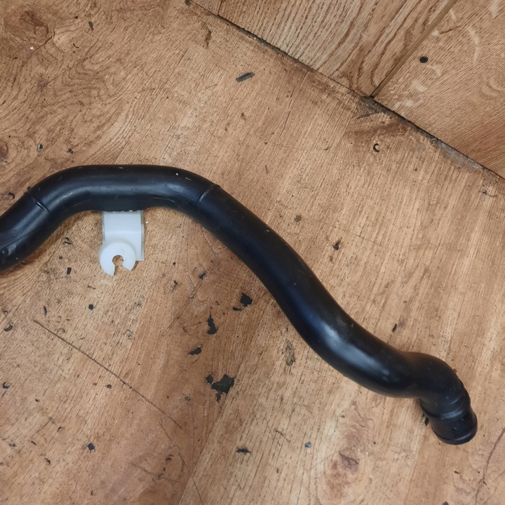 фото №9, Bmw f30 дизель заливна горловина пального труба