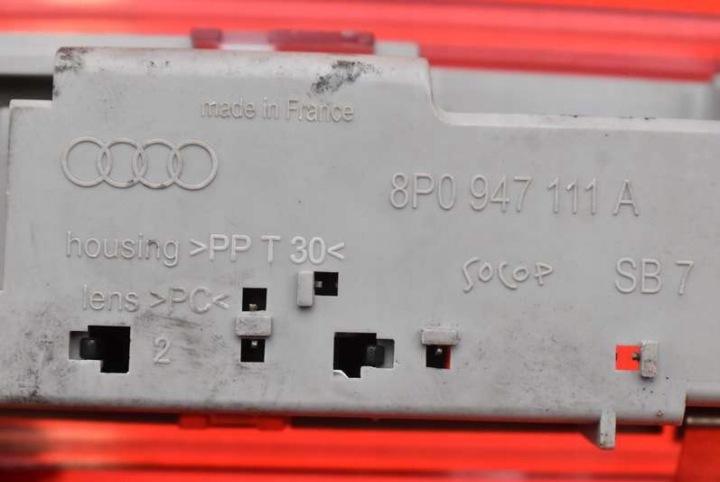 фото №8, Лампа освещение интерьера зад 8p0947111a audi a3 8p 04-08