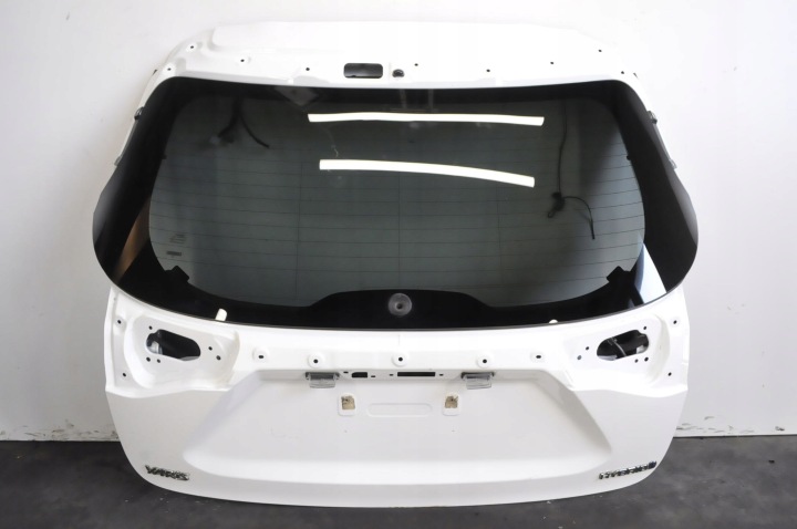 фото №8, Toyota yaris cross крышка багажника зад 040