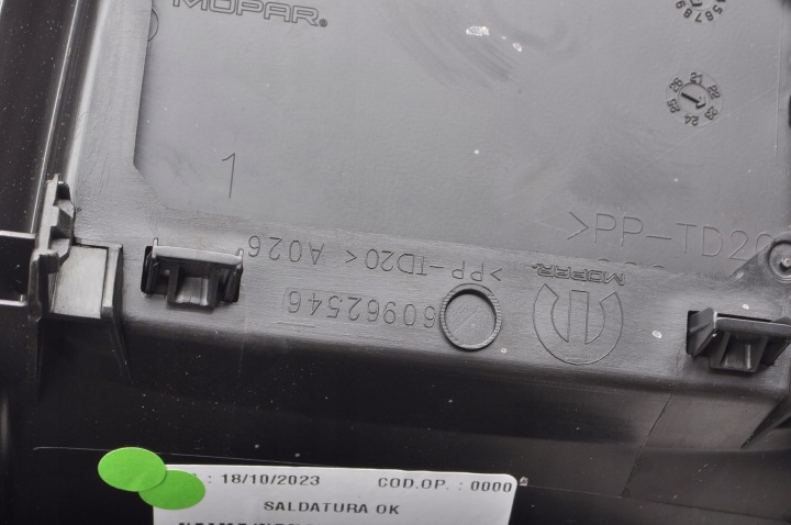 фото №9, Alfa romeo tonale решітка повітропровід задня 0060974317 01561708420