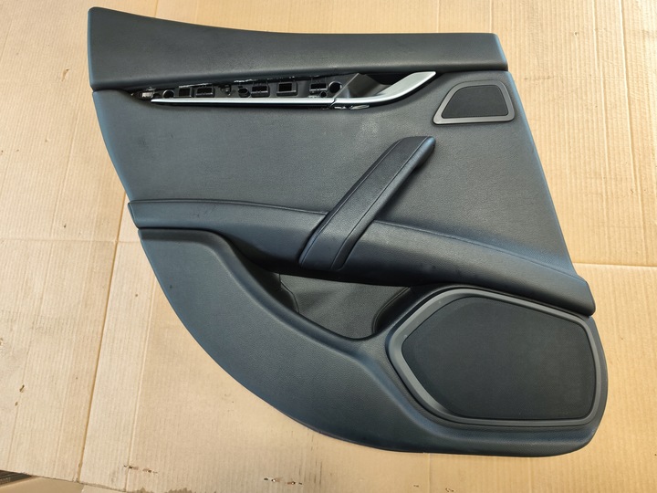 фото №1, Боковина дверь зад левый чёрный maserati ghibli 2016