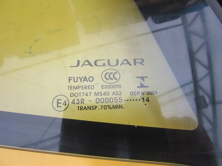 фото №3, Jaguar f-type x152 скло кузовна права зад