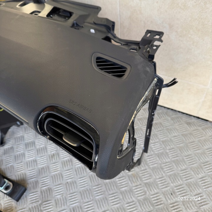 фото №10, Панель комплектная подушка безопасности консоль ремни капот toyota yaris cross 2023 год