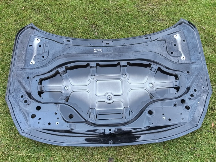фото №10, Bmw 1 f40 капот чёрная