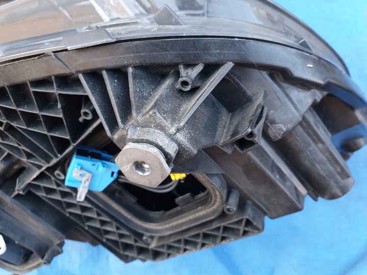 фото №10, Mercedes e-klasa w212 рестайлинг лампа передняя led левая фара