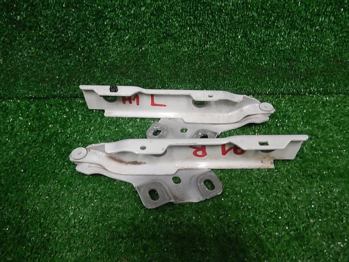 фото №1, Петля капота audi a1 82a правые