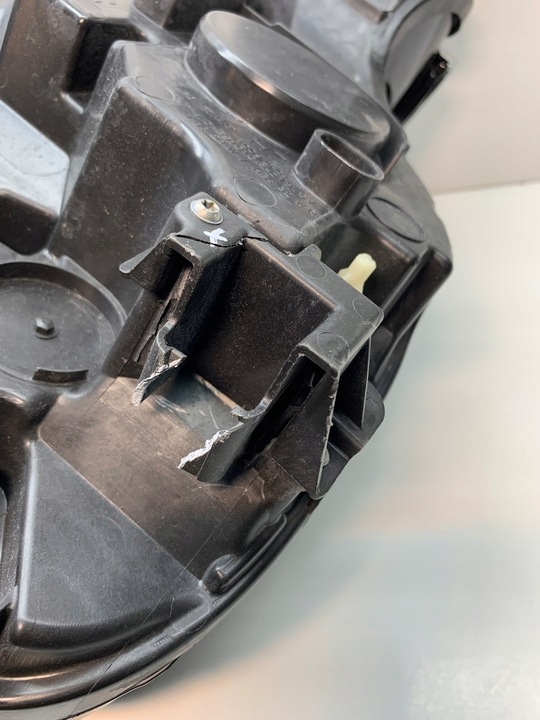 фото №9, Citroen c4 iii лампа передня праві перед 9830649280