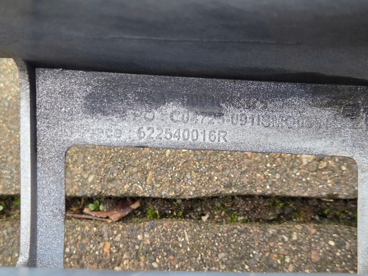 фото №14, Grand scenic iii передний рестайлинг решётка нижняя бампера передней 622540016r