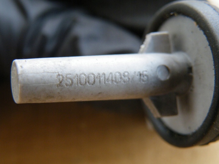 фото №9, Vw passat b5 fl рестайлінг golf iv 4 датчик temparatury внутрішньої 1j0907543a