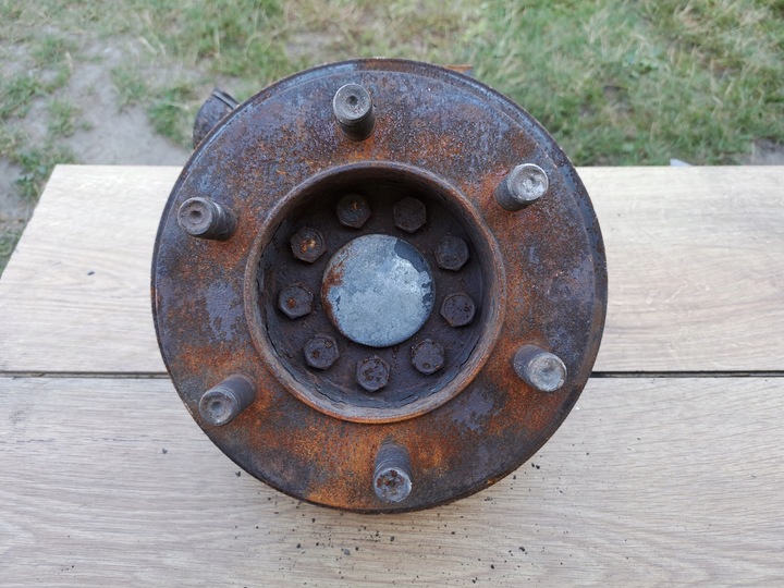 фото №1, Iveco daily поворотный кулак спарка 6 винт левая