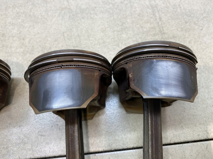 фото №10, Поршень шатун focus mk1 2.0 16v 84l58