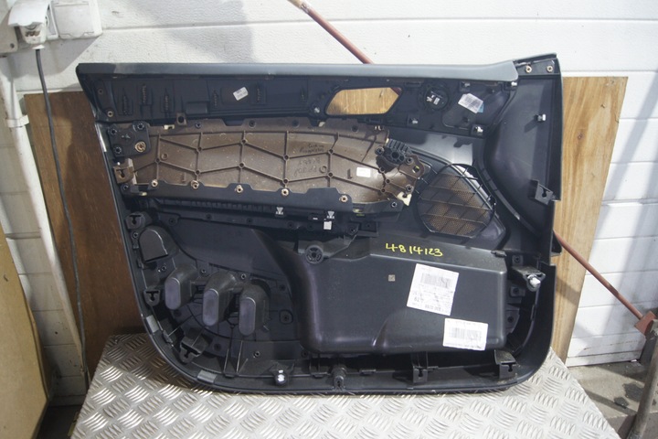 фото №8, Боковина обивка дверь правые перед peugeot 308 t9