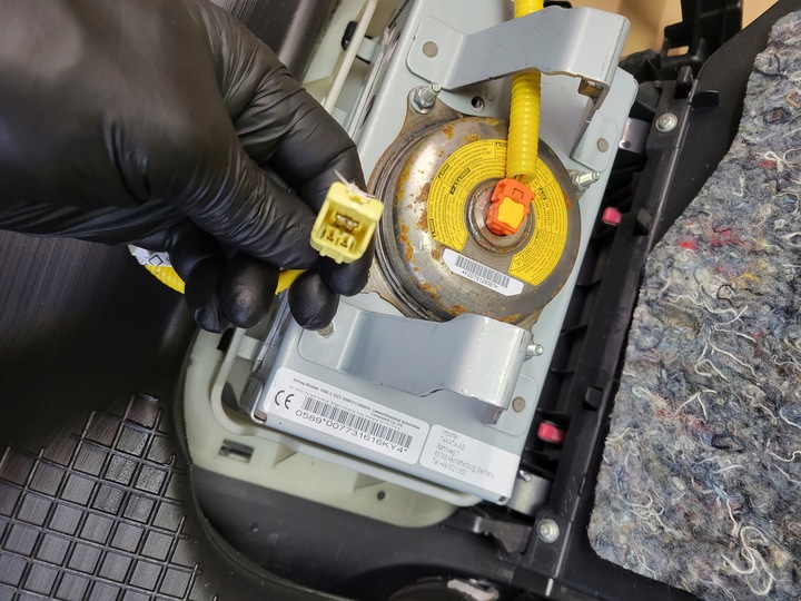 фото №15, Подушка безпеки панель капот повітряна подушка пасажира toyota yaris ii оригінальний номер європа