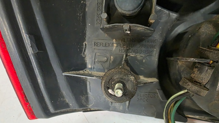 фото №7, Фара задня права зад mazda 323f bj рестайлінг 2001-2004