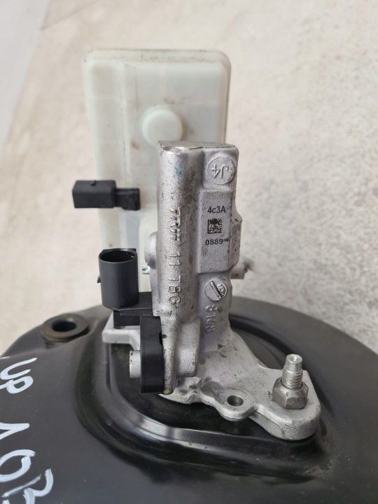 фото №8, Vw up вакуумний підсилювач гальм  1s1614105b