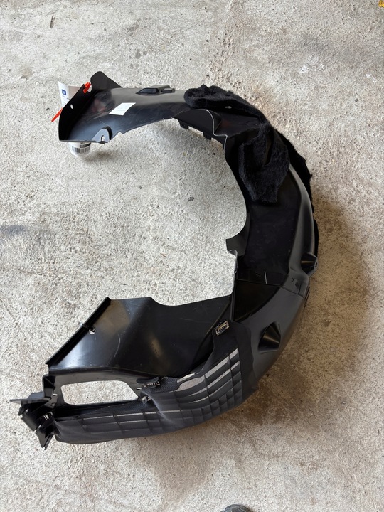 фото №1, Новое подкрылок перед левая правые corvette c8 z06 stingray 2021 2022 2023 2024