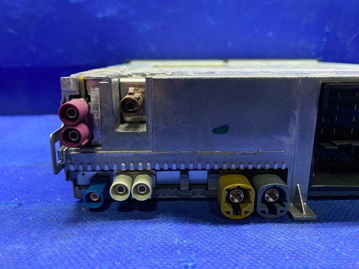 фото №6, Audi s3 8v a3 считыватель навигации мультимедиа mmi harman кардон 8v0035038b