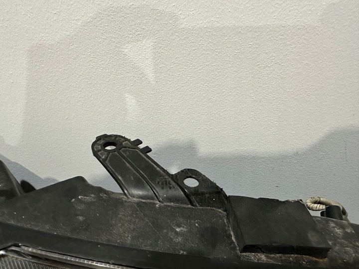 фото №6, Ford ranger лампа права звичайна лінза європа