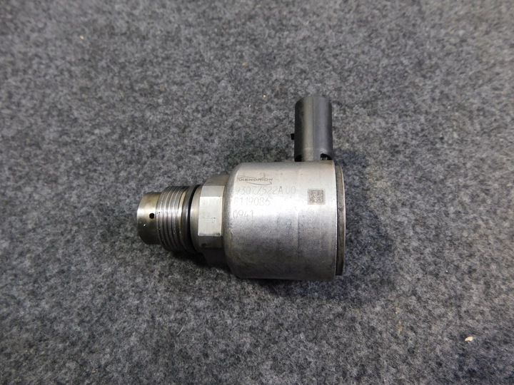 фото №1, Sprinter 906 2.2 cdi 651 клапан тиску пального na накладка 9307z522a00