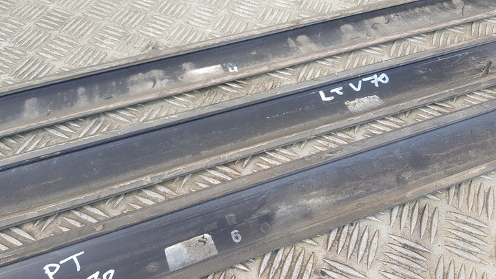 фото №11, Volvo v70 планка двері ліва права зад