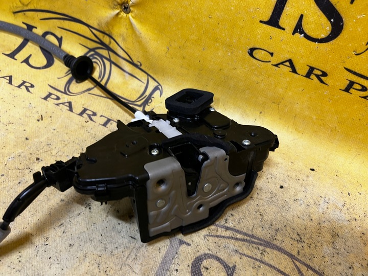 фото №3, Замок двері тягa ручка перед переднє праві праві 5 pin skoda scala