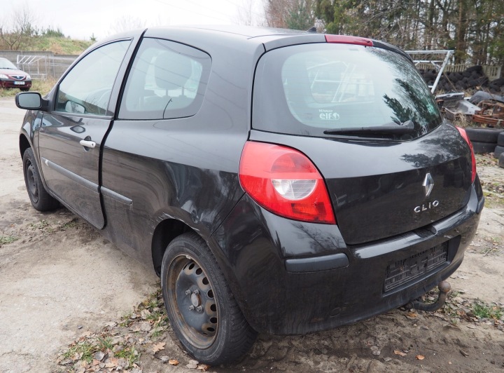 фото №7, Clio iii 3 2005-09 кришка заливання пального лак nv676