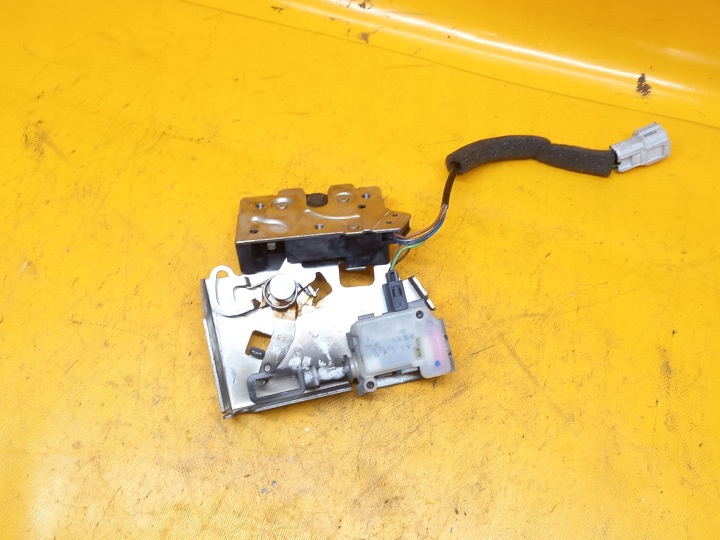 фото №6, Замок нижній кришки ford mondeo mk3 hb 3s7143102ab