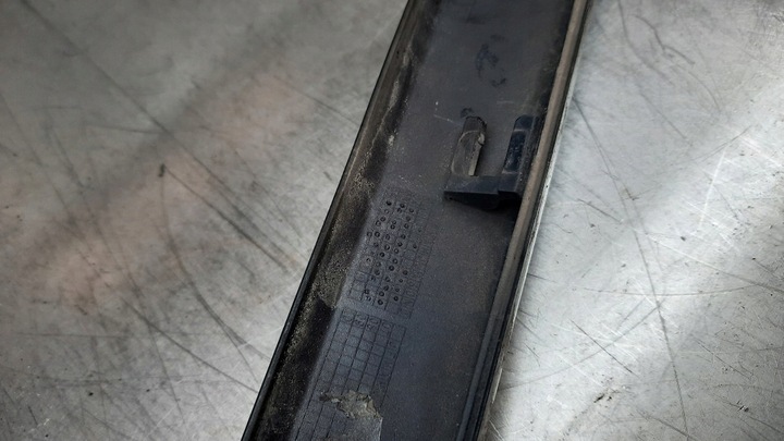 фото №11, Планка дверь левый перед 30648373 volvo s60 рестайлинг 04-09r