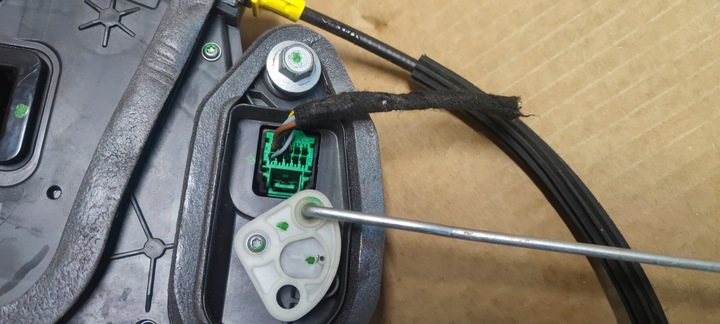 фото №3, Opel astra k замок дверь правые перед + ручка hb 4 pin