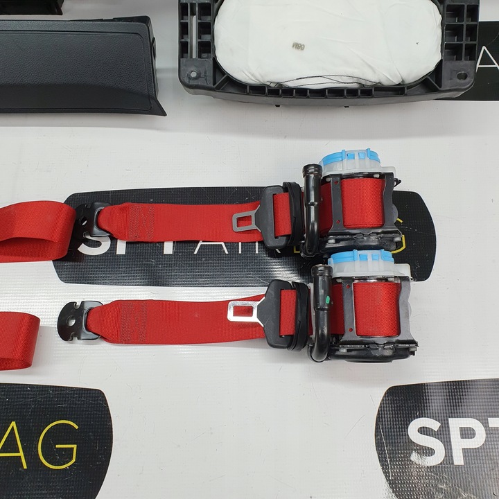 фото №11, W117 cla amg панель консоль подушки ремни подушка безопасности