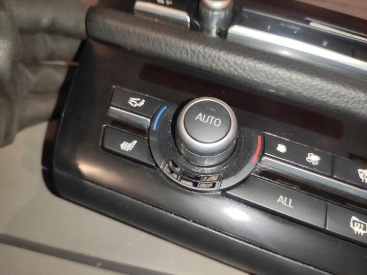 фото №13, Bmw 5 f10 f11 f07 панель радио воздуховод кондиционера рамка чёрный оригинал