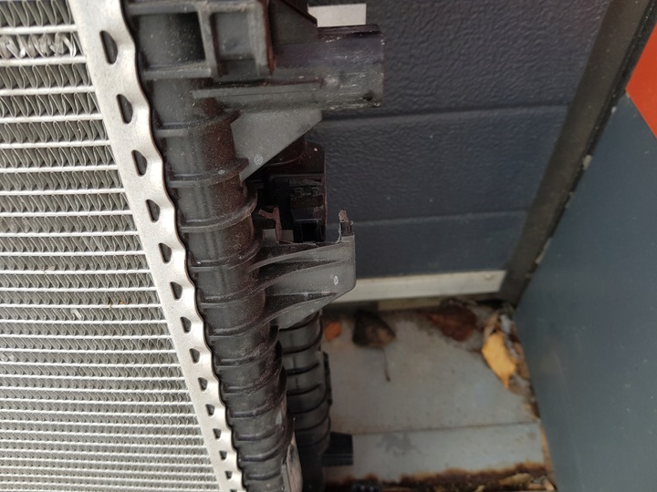 фото №8, Радіаторів води рідини vw skoda octavia 5q0121251en