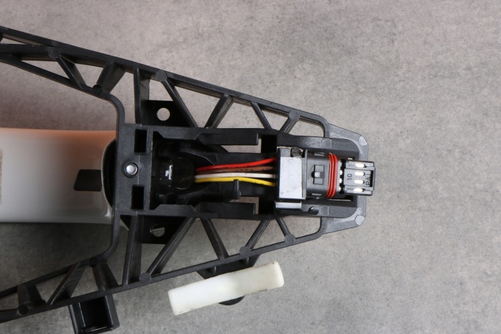 фото №8, Bmw 8' g14 g15 m8 f91 f92 ручка дверей ліва keyless go 9881775
