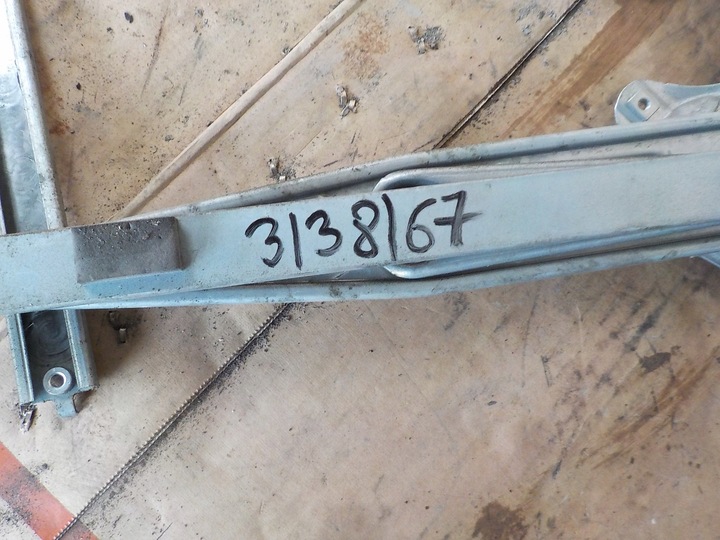 фото №6, Toyota auris 1.3b механізм скла праві перед