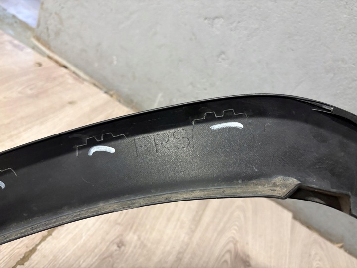 фото №14, Toyota rav4 v 18- молдинг накладка крила праве перед 75601-42160 rav4 v