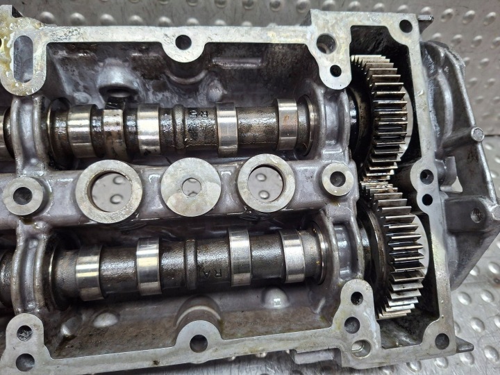 фото №6, Кришка клапанів вали 55193550 opel astra h corsa d 1.3 cdti 2006-