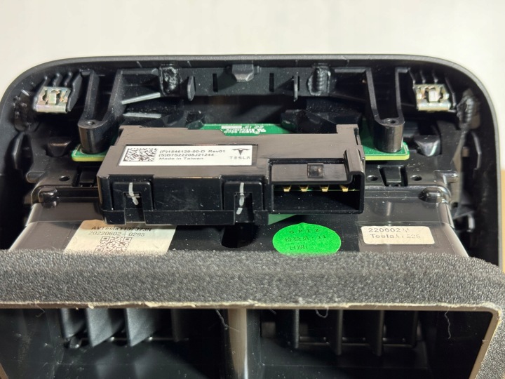 фото №6, Tesla модель 3 гнездо usb з корпус 1546129-00-d