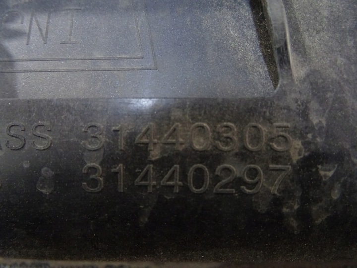 фото №12, Volvo xc60 ii планка дверь правая зад 31440305