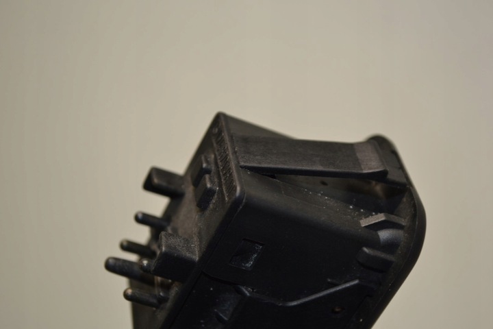 фото №7, Mercedes w124 w126 переключатель люк