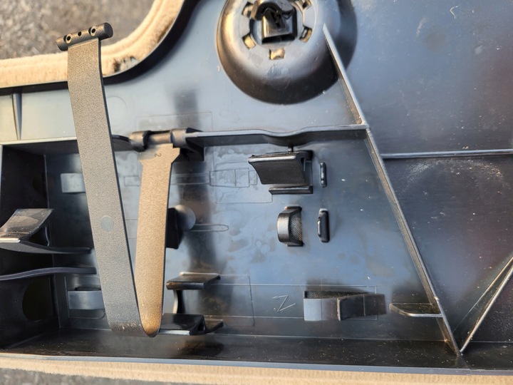 фото №10, Бардачок багажника na ключі i трикутник захист кришки bmw 5 e39 універсал 8194671