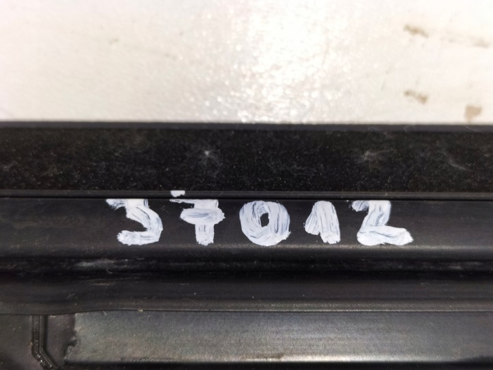 фото №7, Прокладка скла двері зад правий хром vw t-roc 2ga 17-