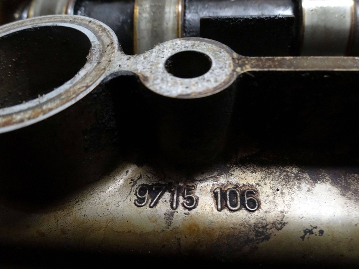 фото №6, Audi a2 2002 1.4 b hb 5d крышка клапанов валы распределительный вал 036103475n