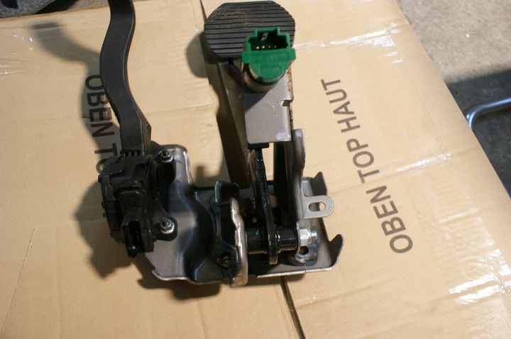 фото №4, Citroen c3 iii педаль гальма автомат