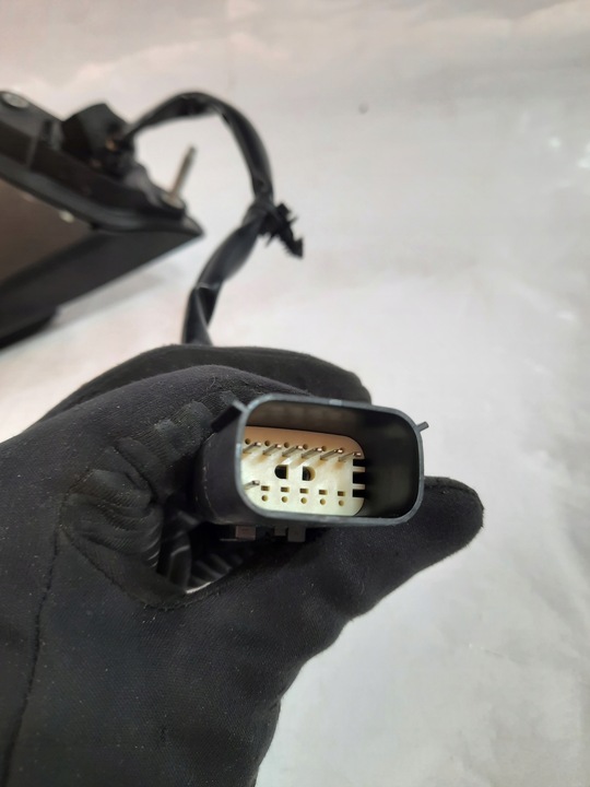 фото №13, Ford mustang 15- дзеркало електричні ліві 7 pin usa