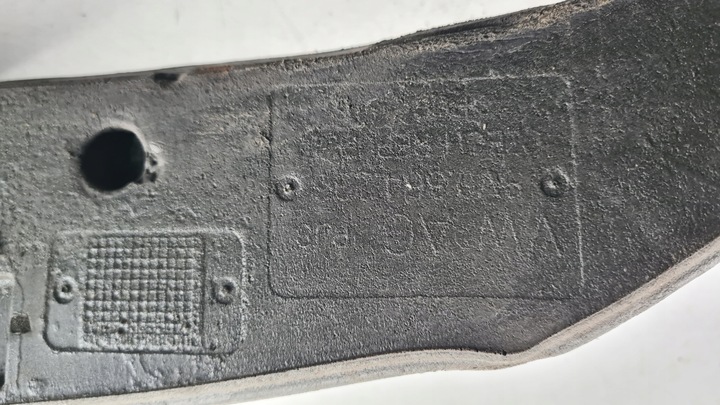 фото №9, Audi a3 8v 12-18r шумоизоляция шумоизоляция w крыло правые 8v0821112c