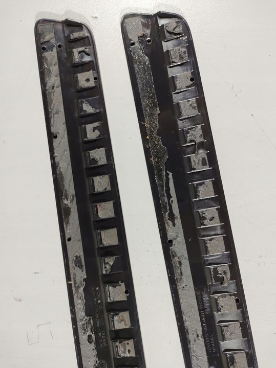 фото №12, Volvo xc60 2.0 d4 14r- планка накладка порога 31391249