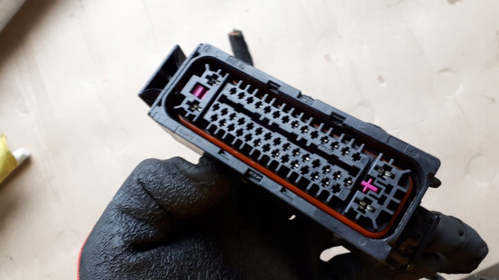 фото №7, A6 c7 4g штекер роз'єм з'єднувач насоса гальмівної a7